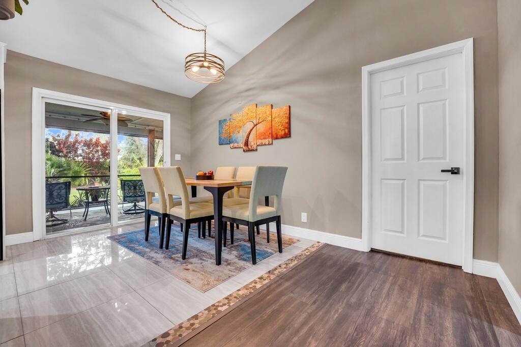 GREENVIEW SHORES 1 OF WELLINGTON - Residential