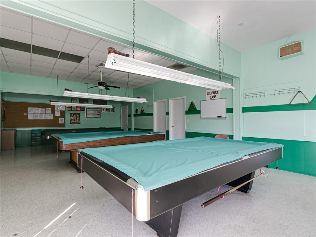ROLEN LAKE GARDENS COOP - Residential