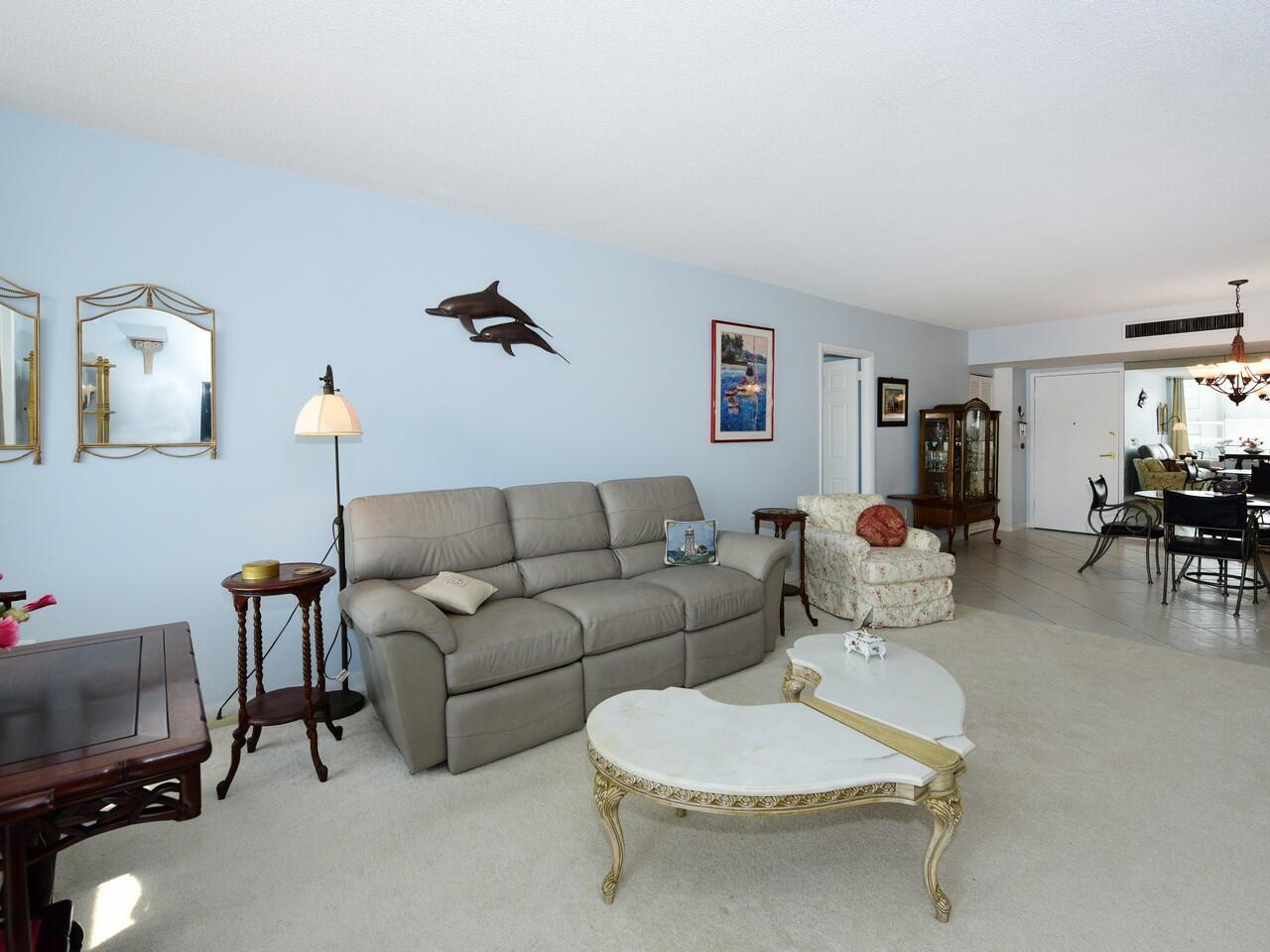 PATRICIAN OF PALM BEACH CONDO - Residential Lease