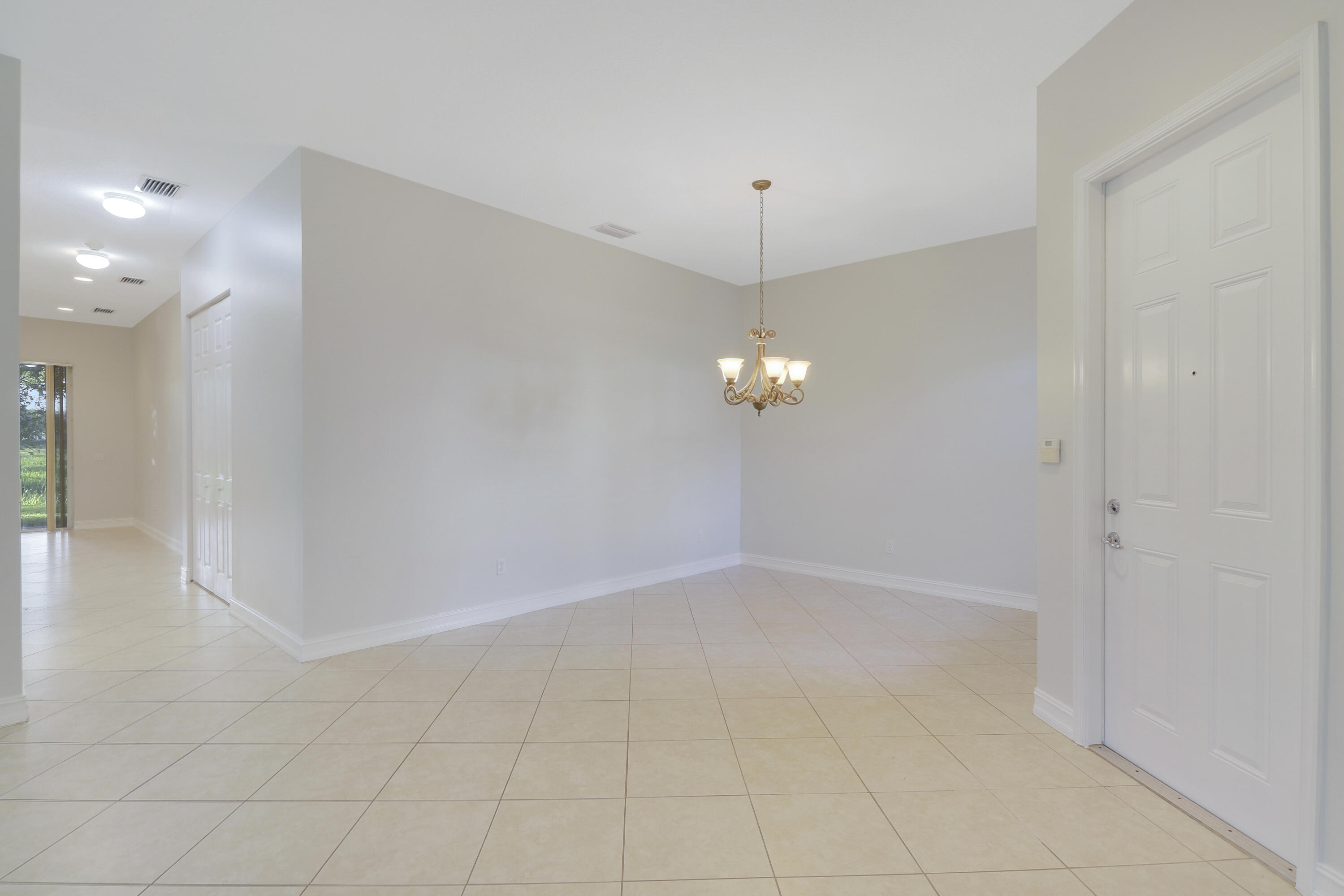 CANYON ISLES 1 - Residential Lease