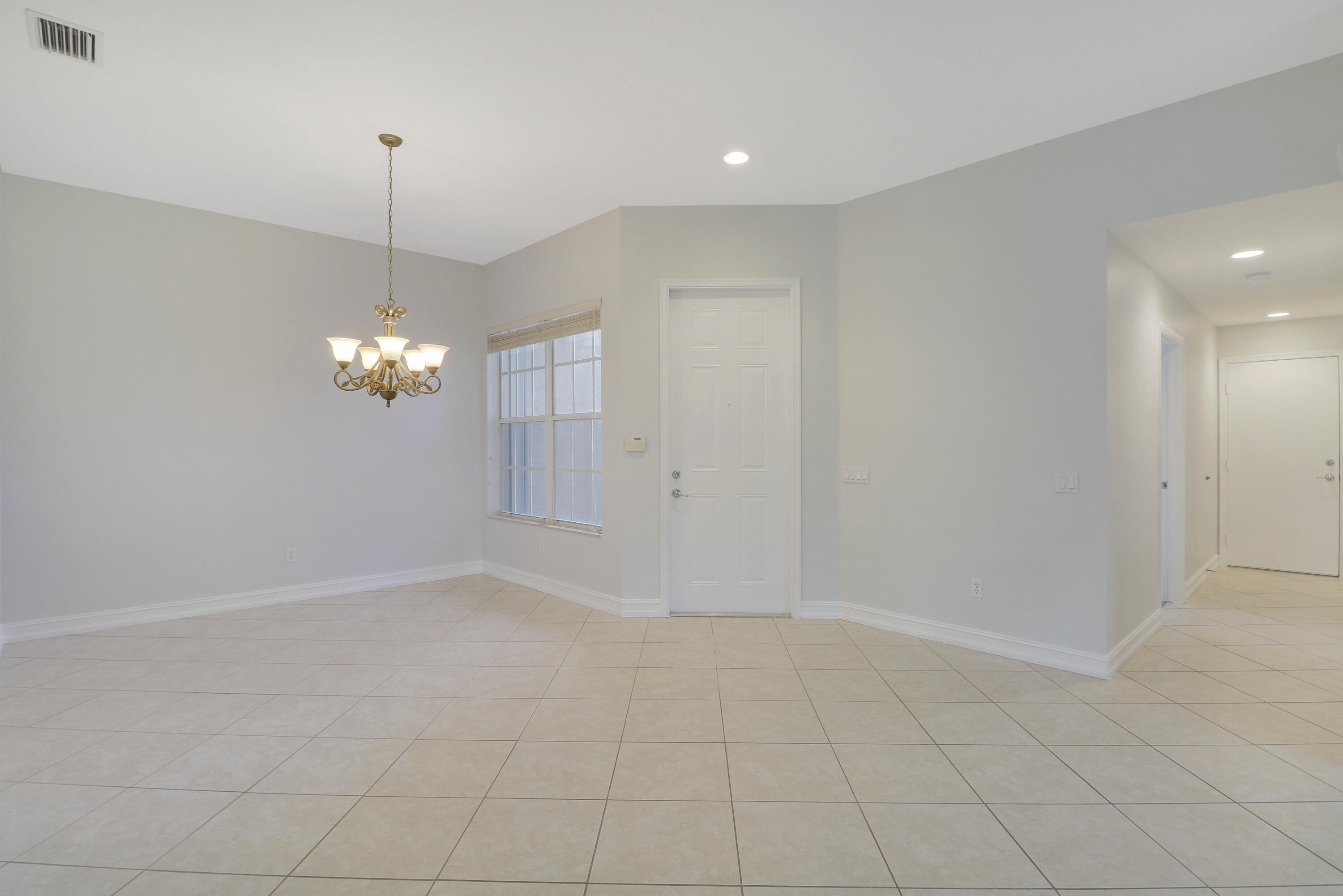 CANYON ISLES 1 - Residential Lease