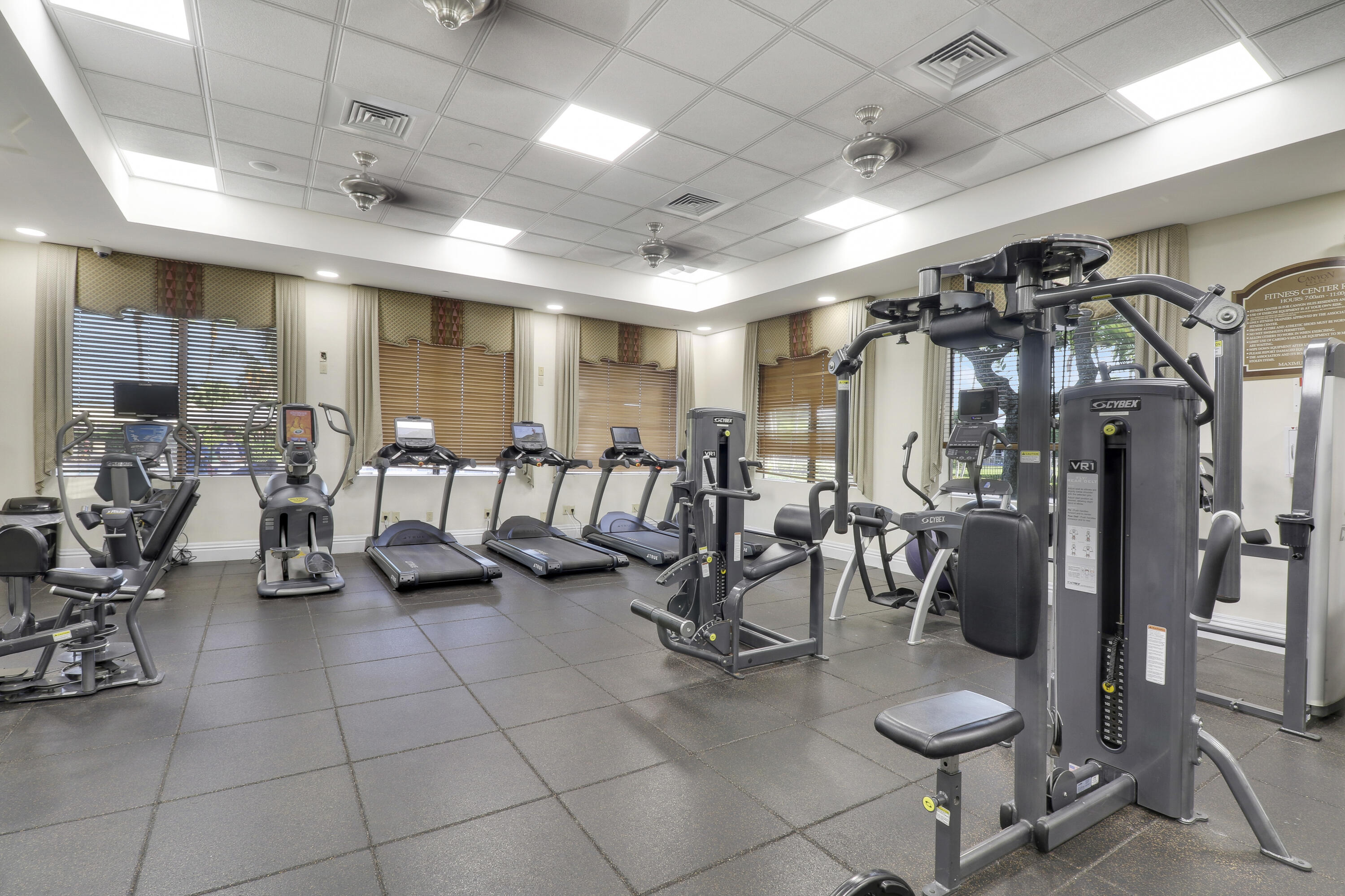 CANYON ISLES 1 - Residential Lease