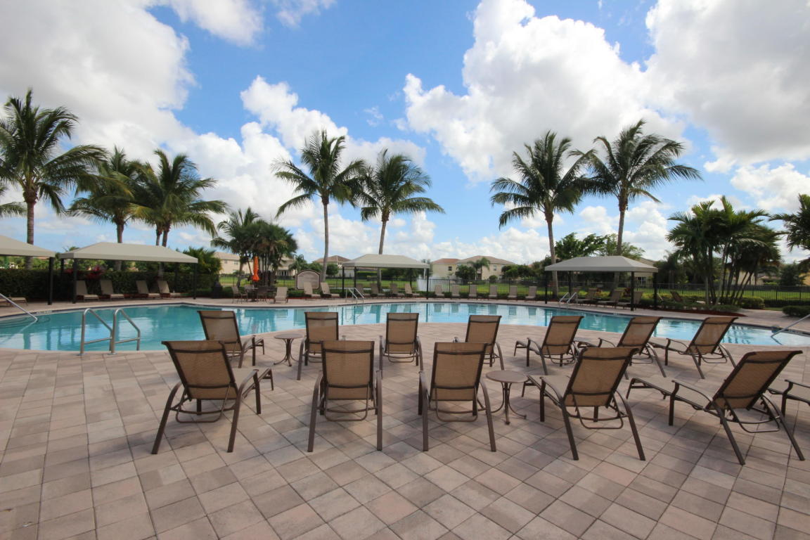 CANYON ISLES 1 - Residential Lease