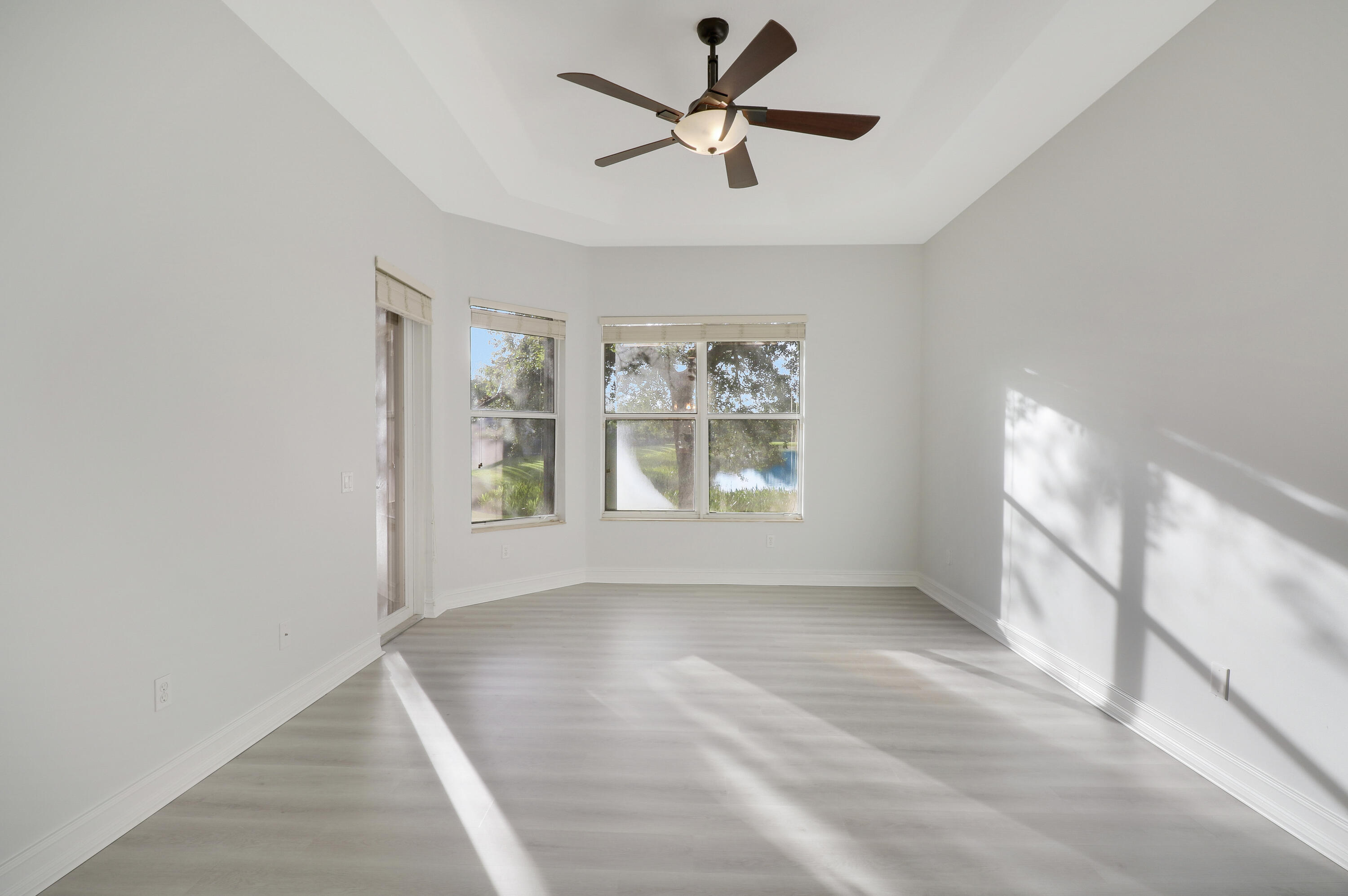 CANYON ISLES 1 - Residential Lease