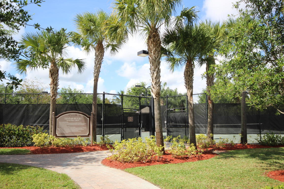 CANYON ISLES 1 - Residential Lease
