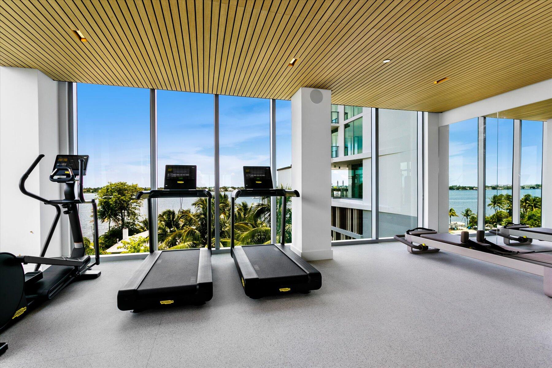 NORTH PALM BCH 1 - Residential