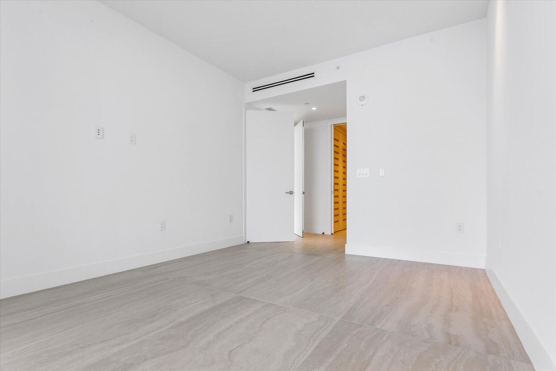NORTH PALM BCH 1 - Residential