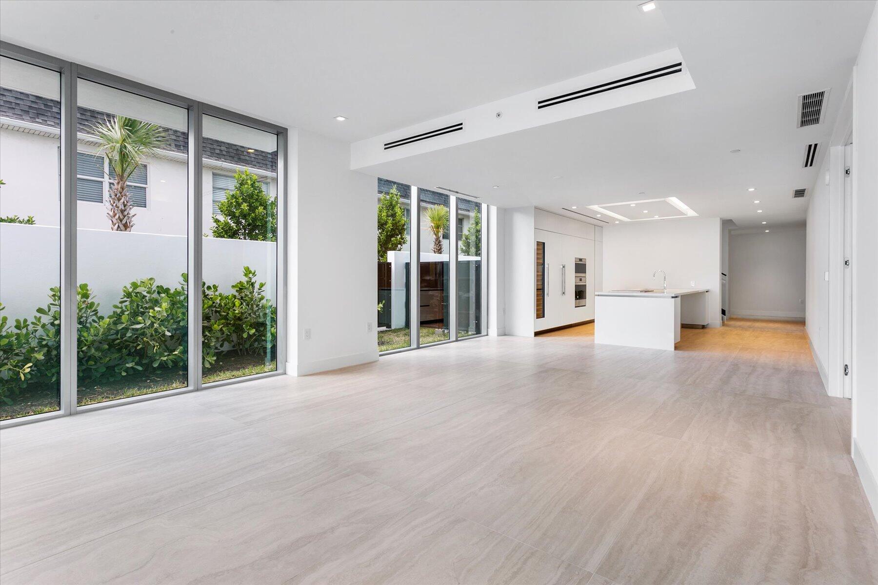 NORTH PALM BCH 1 - Residential