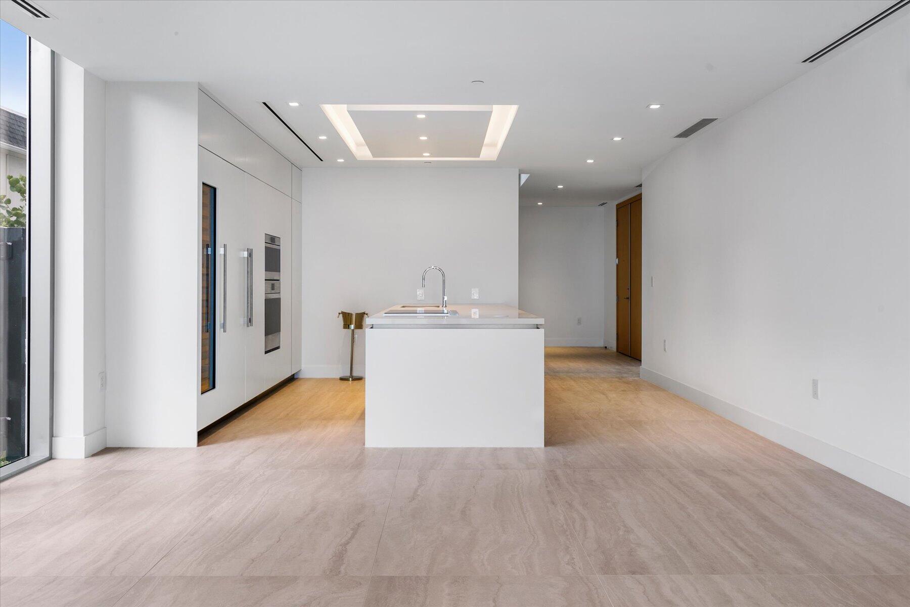NORTH PALM BCH 1 - Residential
