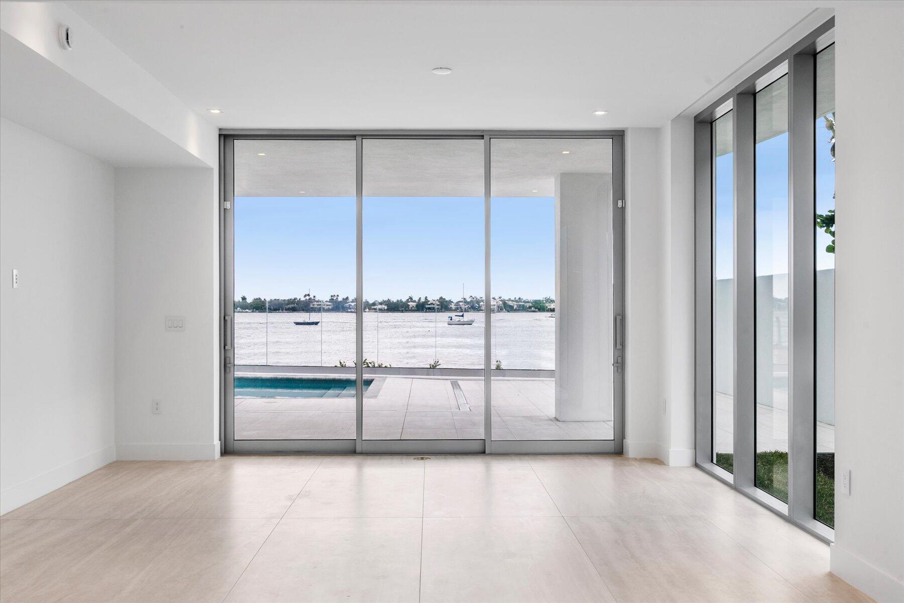 NORTH PALM BCH 1 - Residential