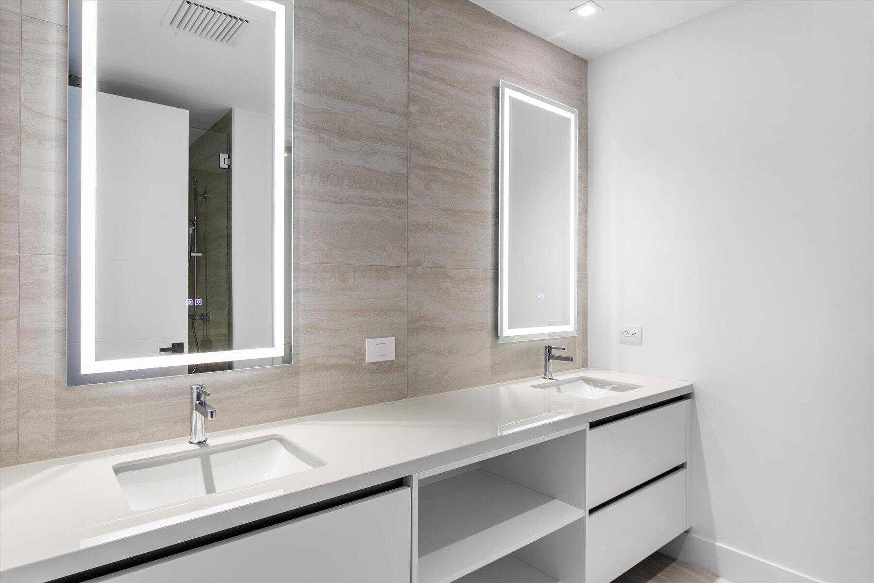 NORTH PALM BCH 1 - Residential