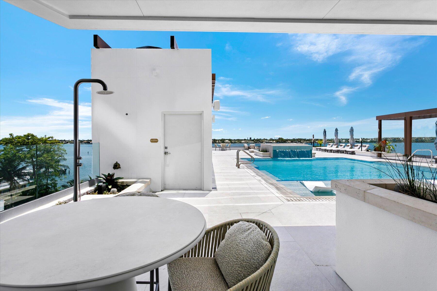 NORTH PALM BCH 1 - Residential