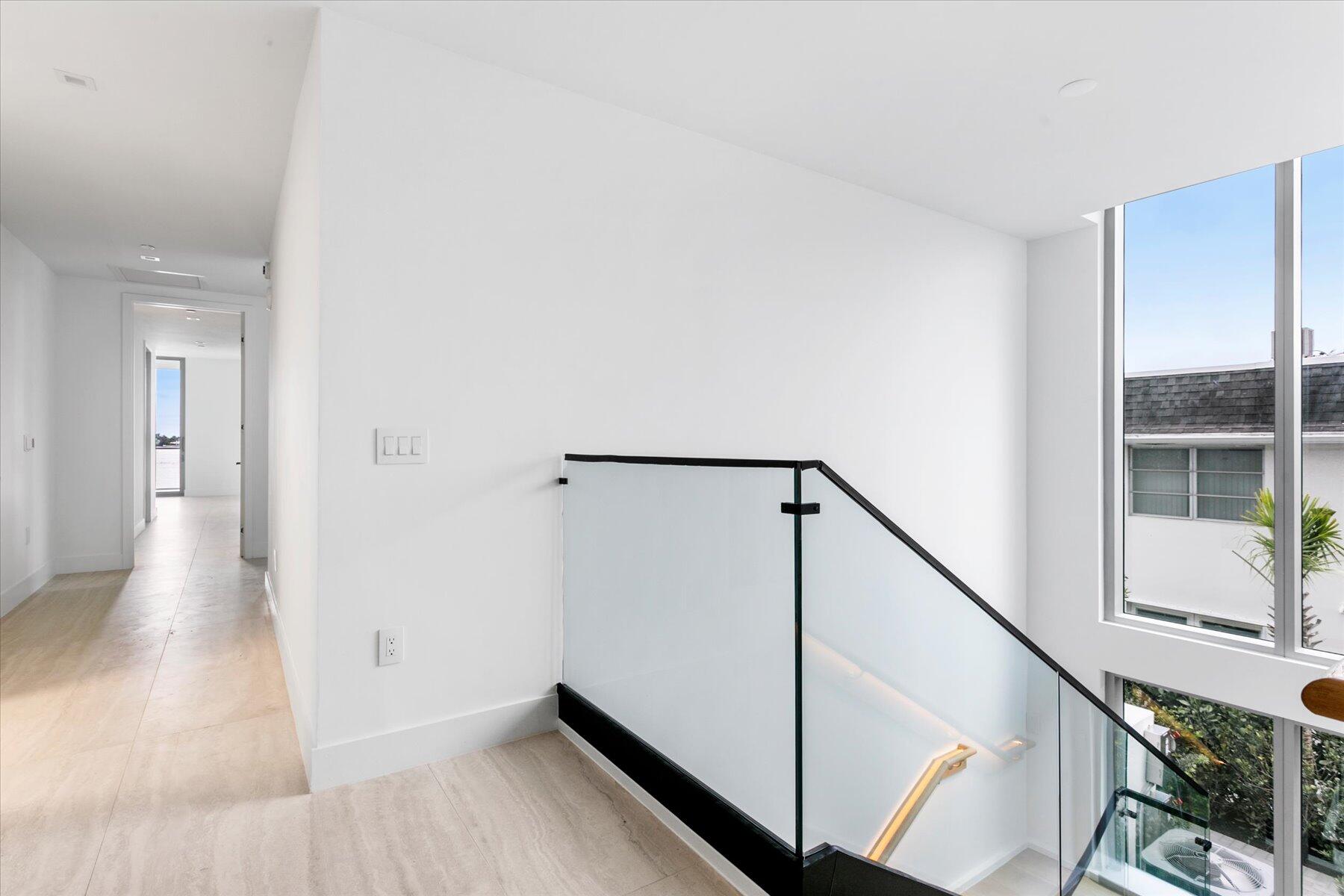 NORTH PALM BCH 1 - Residential