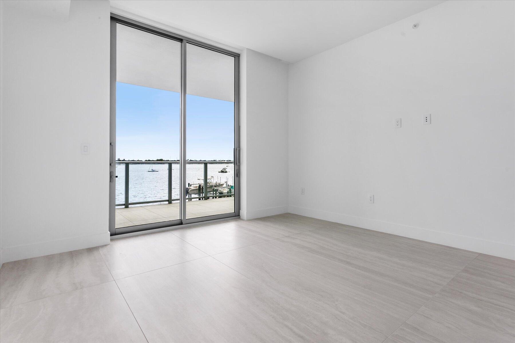 NORTH PALM BCH 1 - Residential
