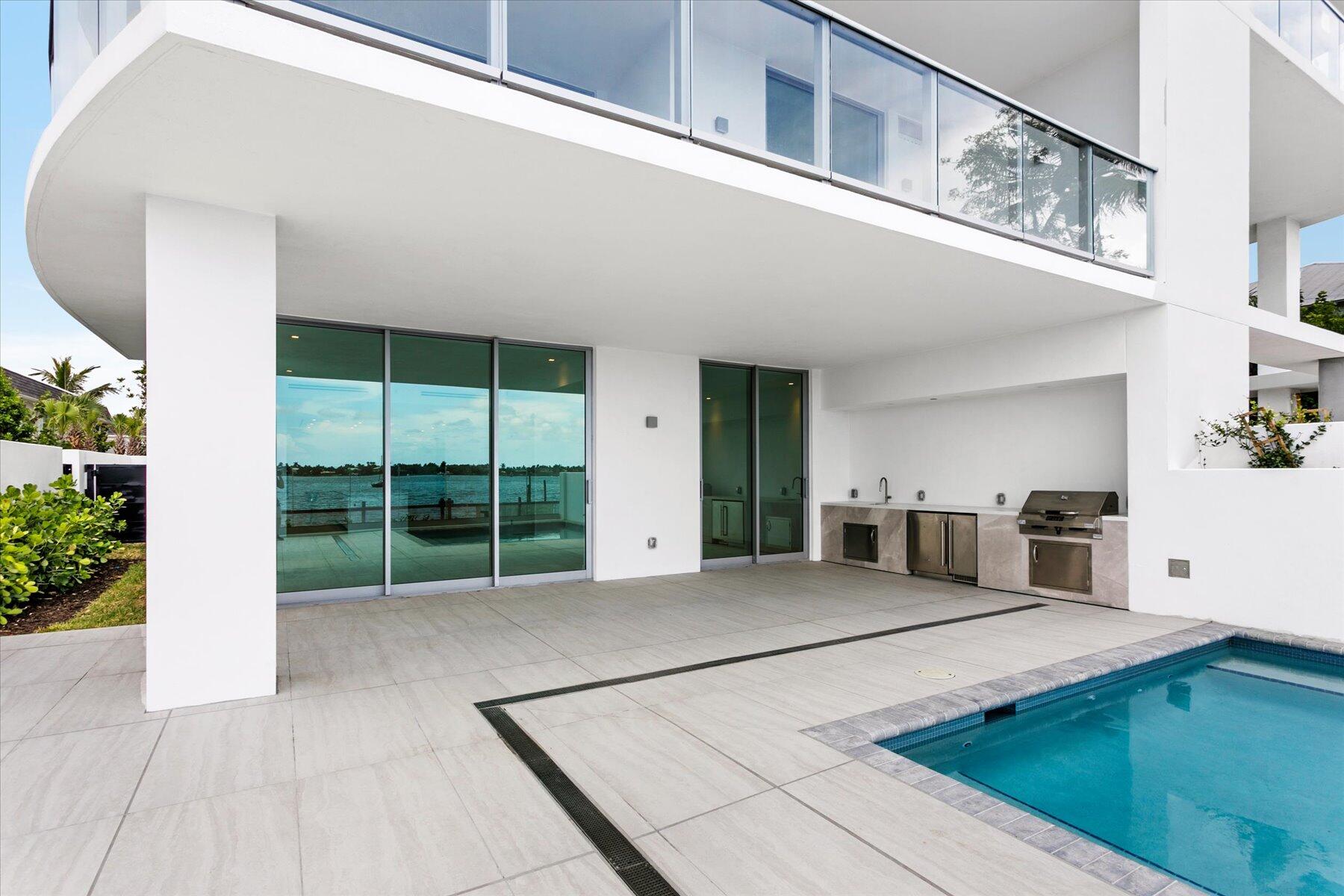 NORTH PALM BCH 1 - Residential