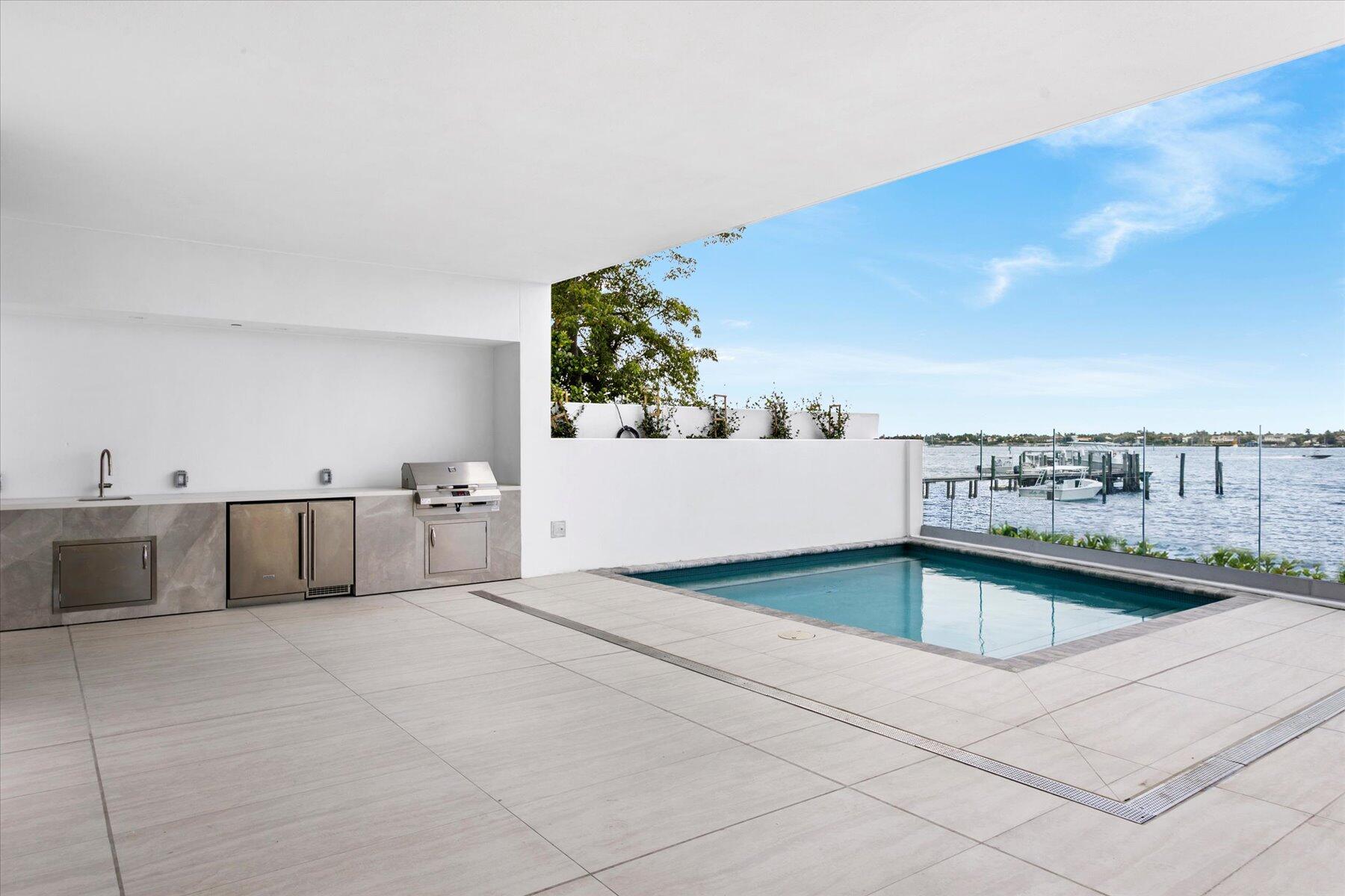 NORTH PALM BCH 1 - Residential