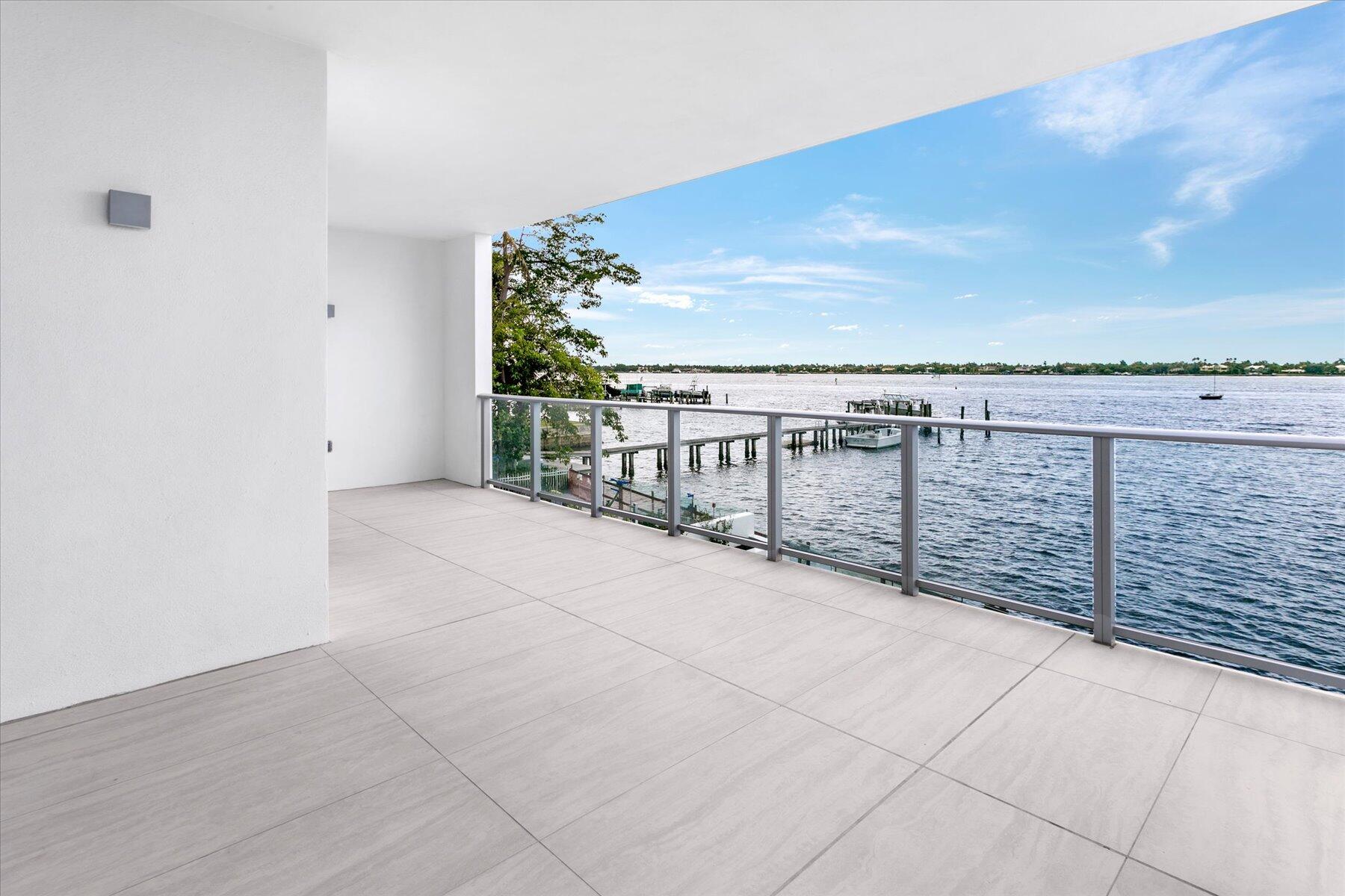 NORTH PALM BCH 1 - Residential