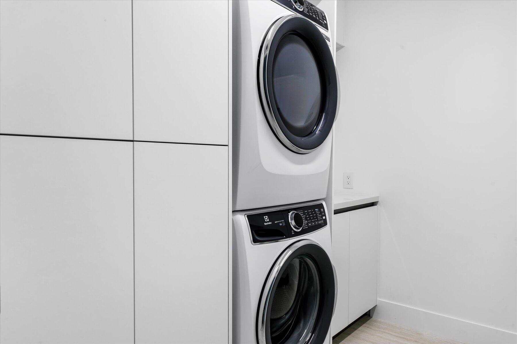 NORTH PALM BCH 1 - Residential