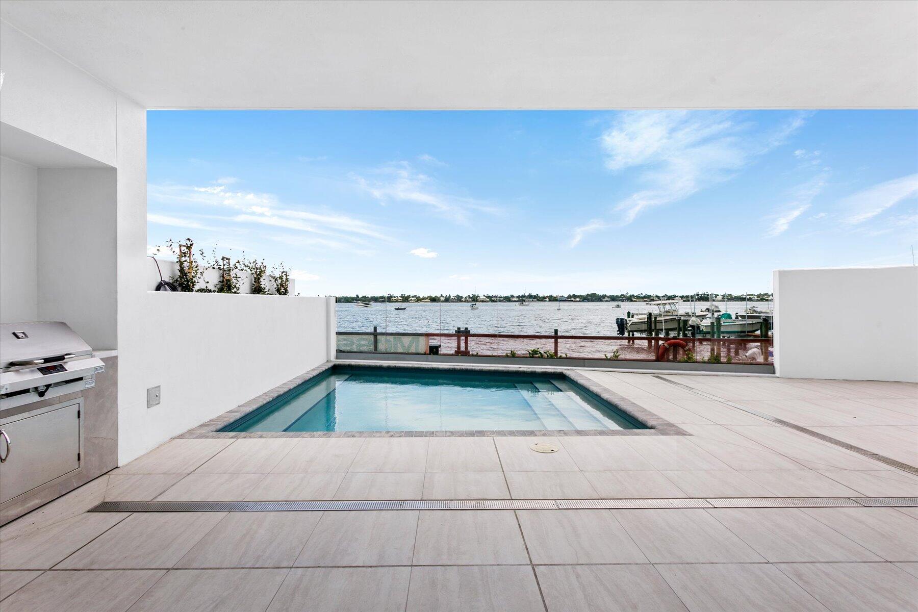 NORTH PALM BCH 1 - Residential