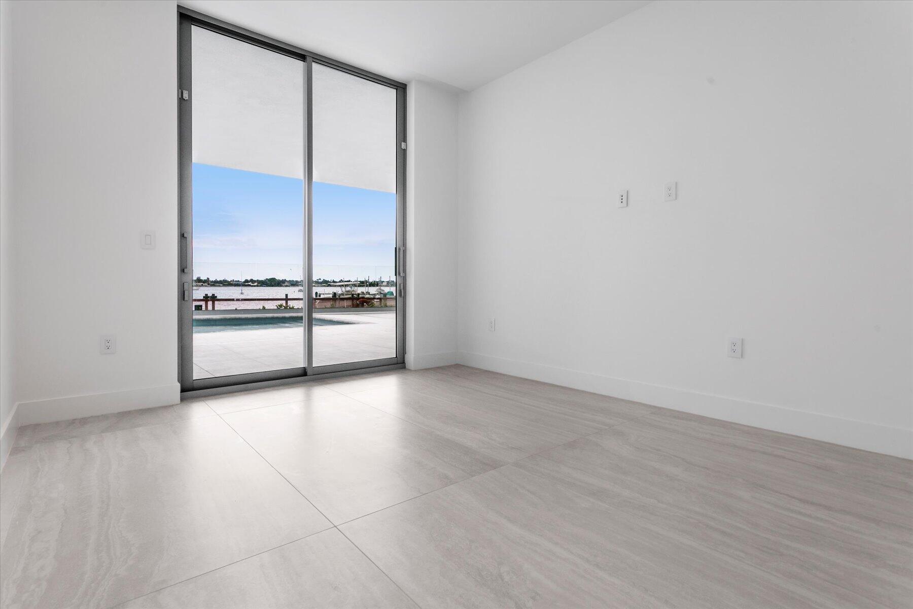 NORTH PALM BCH 1 - Residential