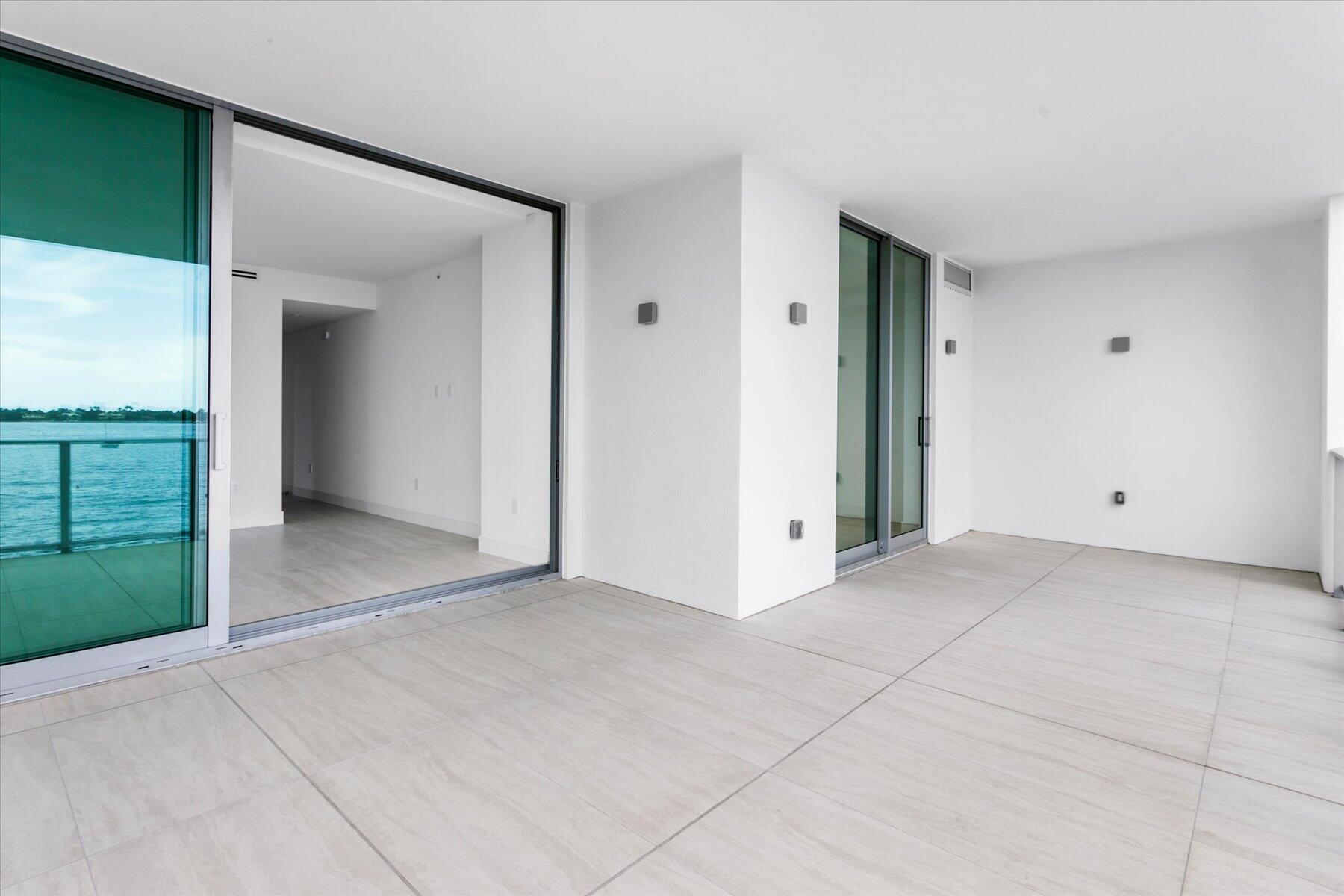 NORTH PALM BCH 1 - Residential