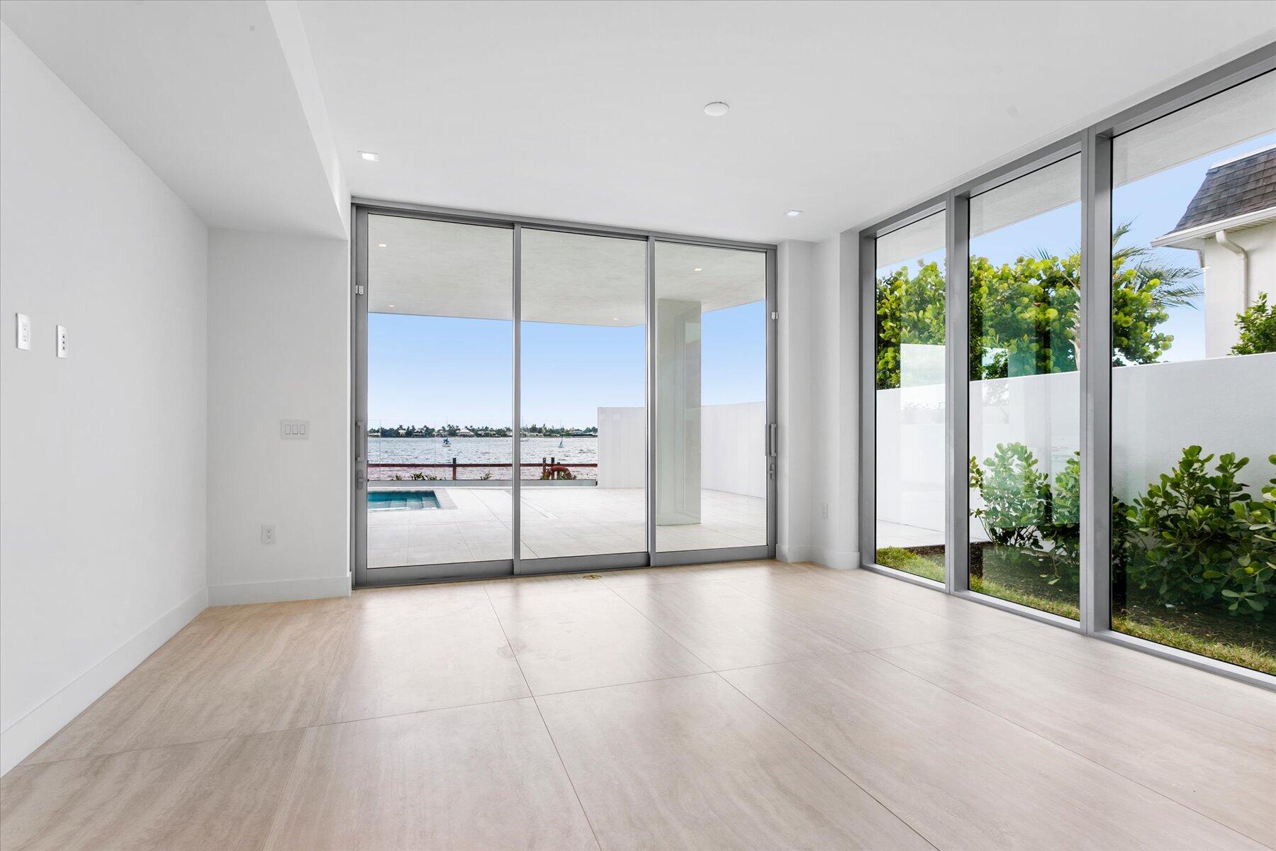 NORTH PALM BCH 1 - Residential