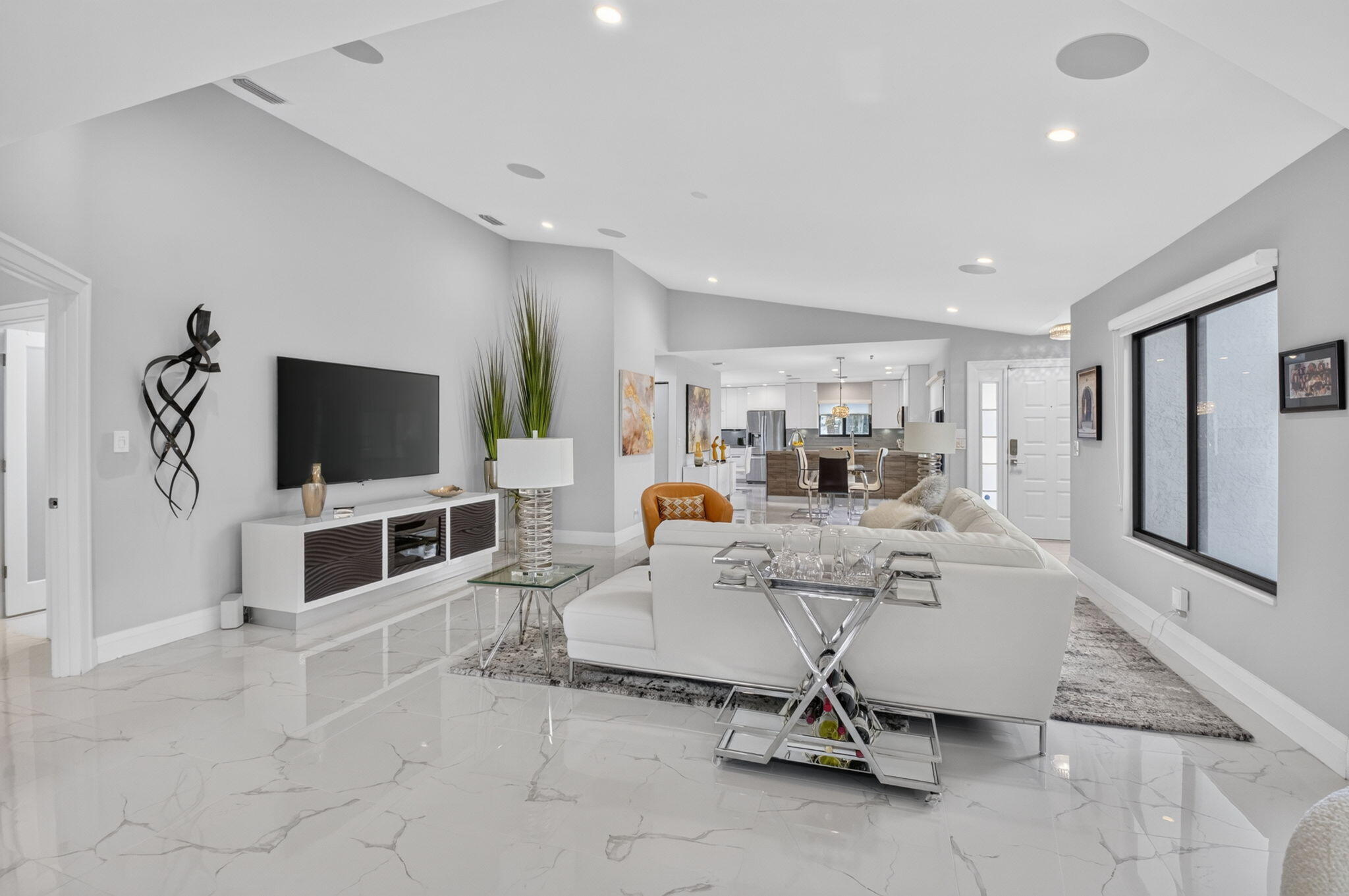 GLENEAGLES CONDO I - Residential