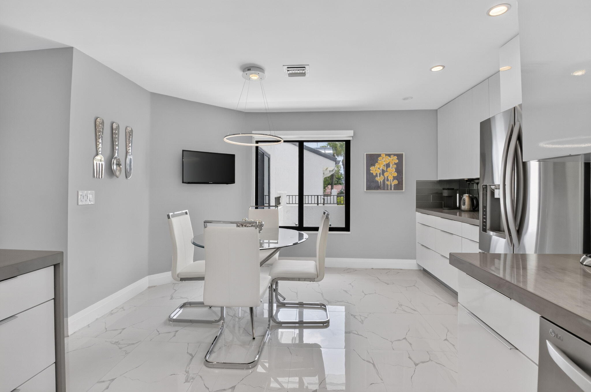 GLENEAGLES CONDO I - Residential
