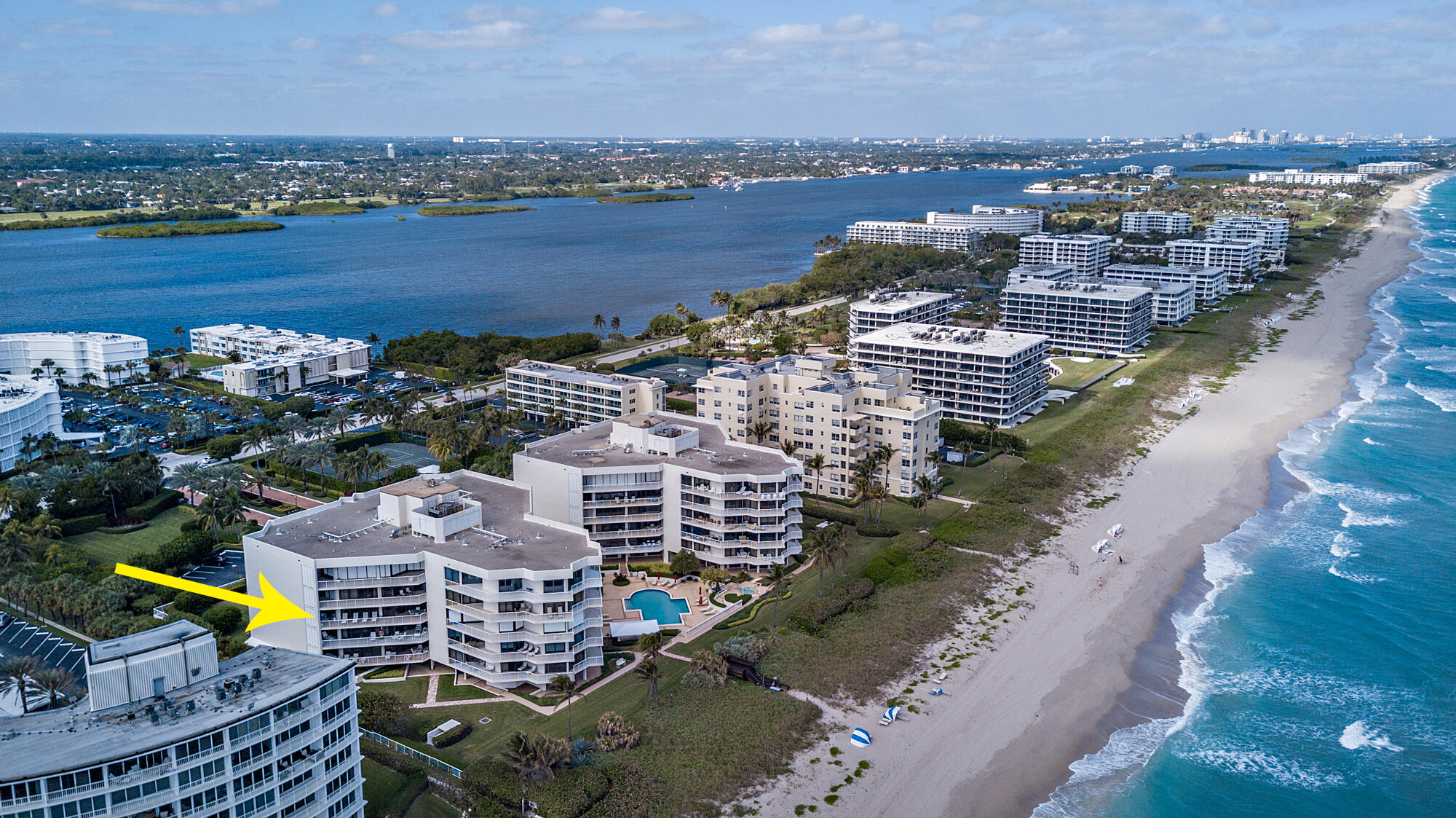 TWENTY SEVEN SEVENTY SOUTH OCEAN BLVD - Residential