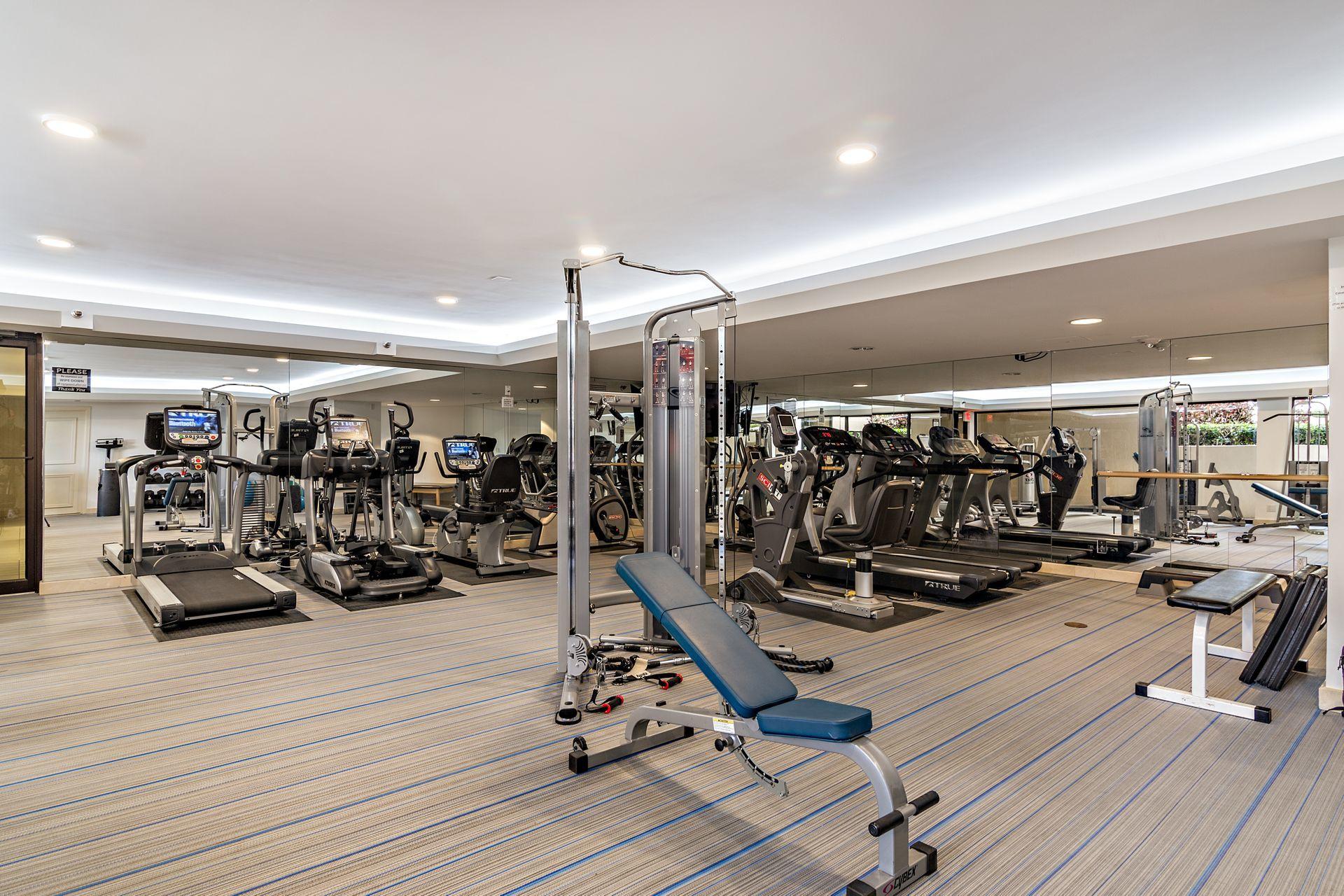 TWENTY SEVEN SEVENTY SOUTH OCEAN BLVD - Residential