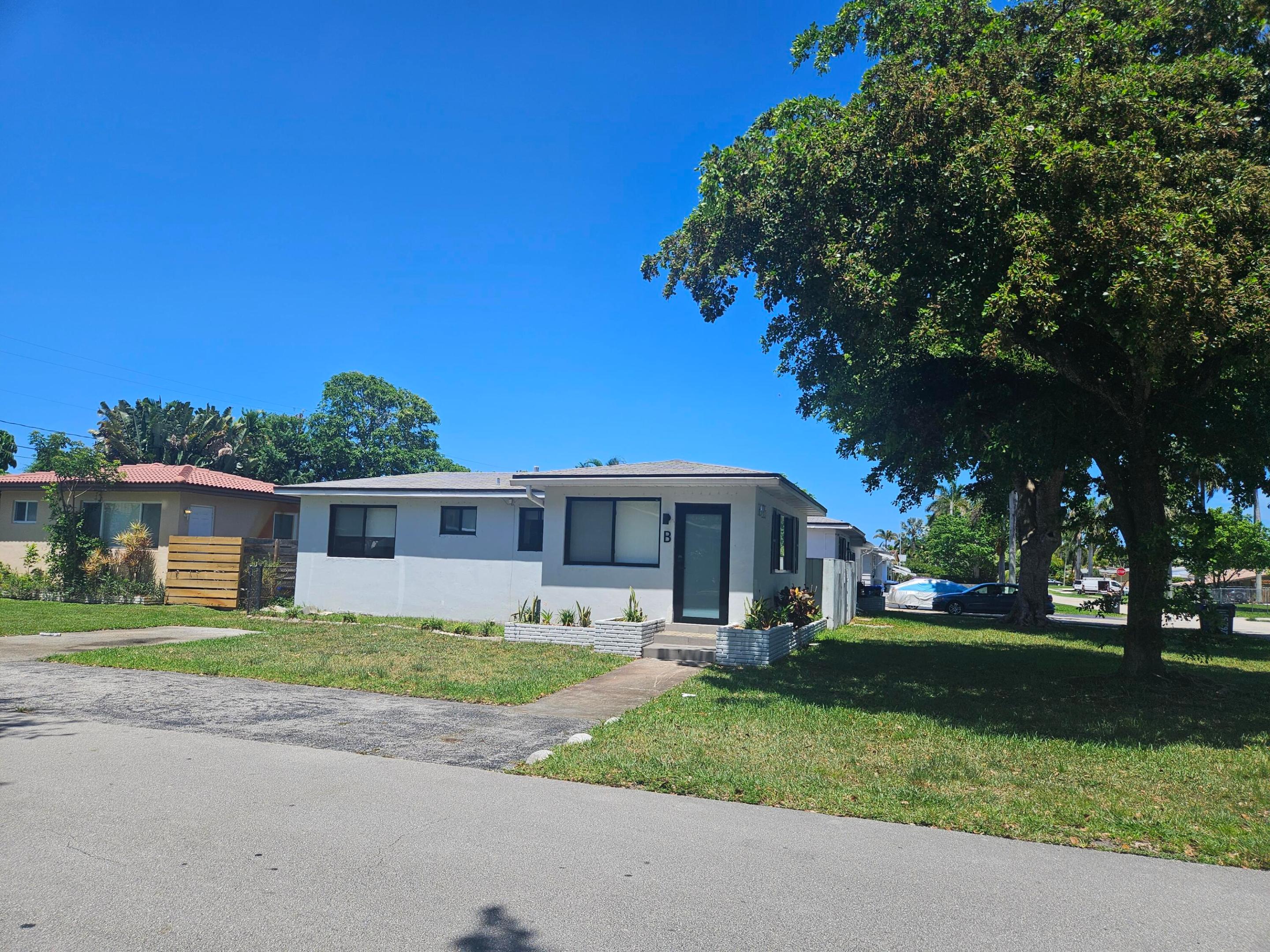SUNSET TRAILS NO 5 - Residential Lease