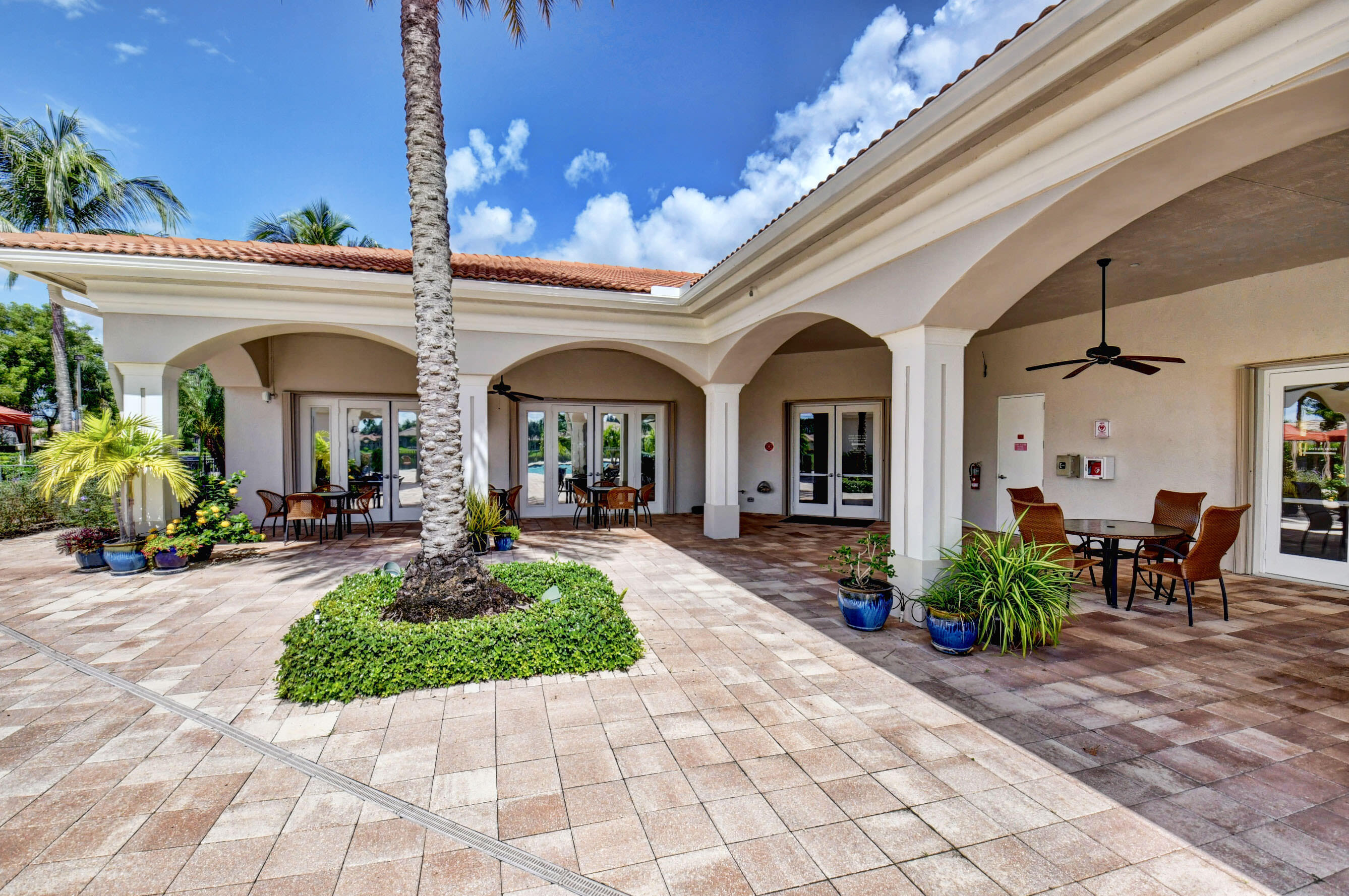 TIVOLI ISLES PUD/FOUR SEASONS AT DELRAY BEACH - Residential