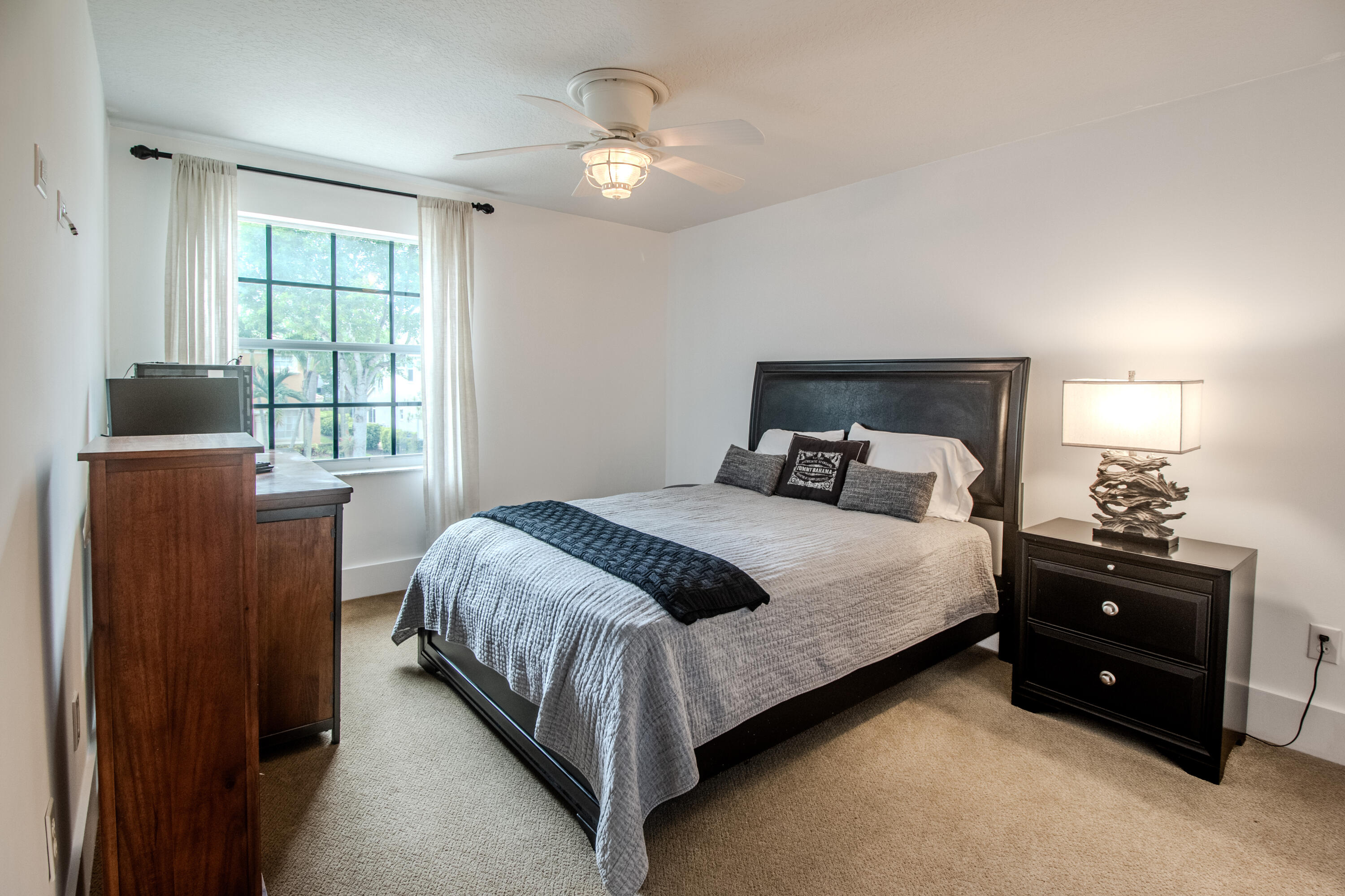 MADISON GREEN 1 - Residential