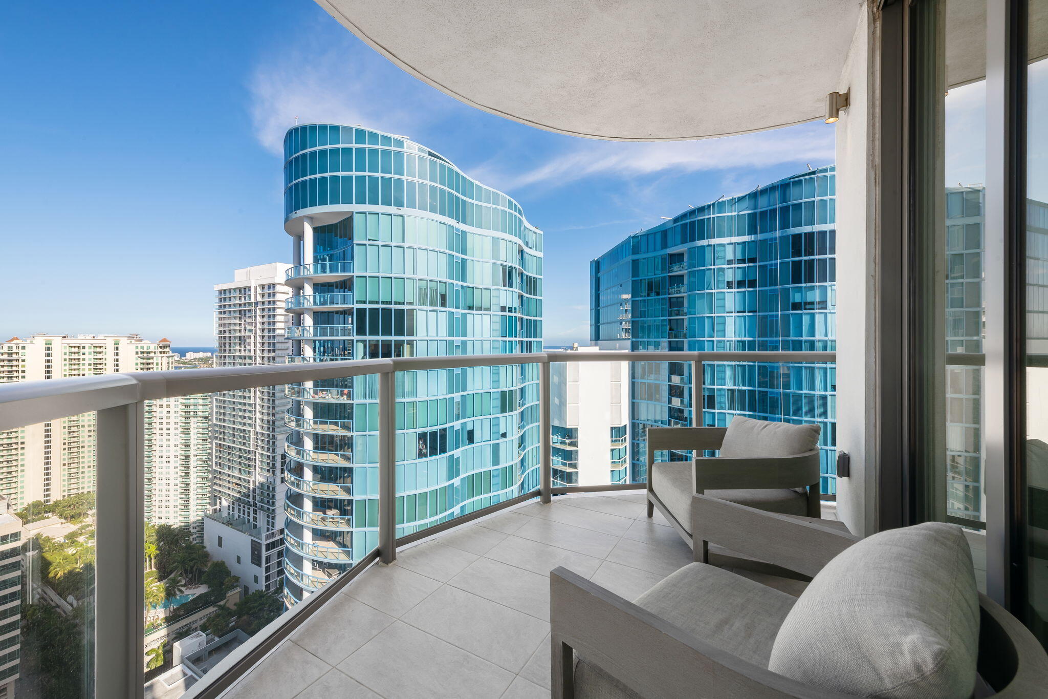 100 LAS OLAS CONDO - Residential