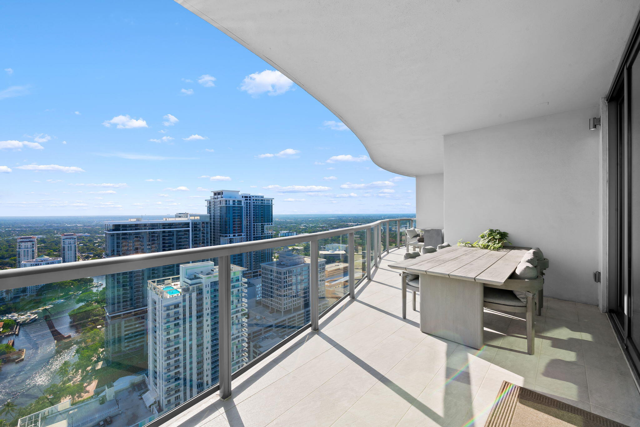 100 LAS OLAS CONDO - Residential