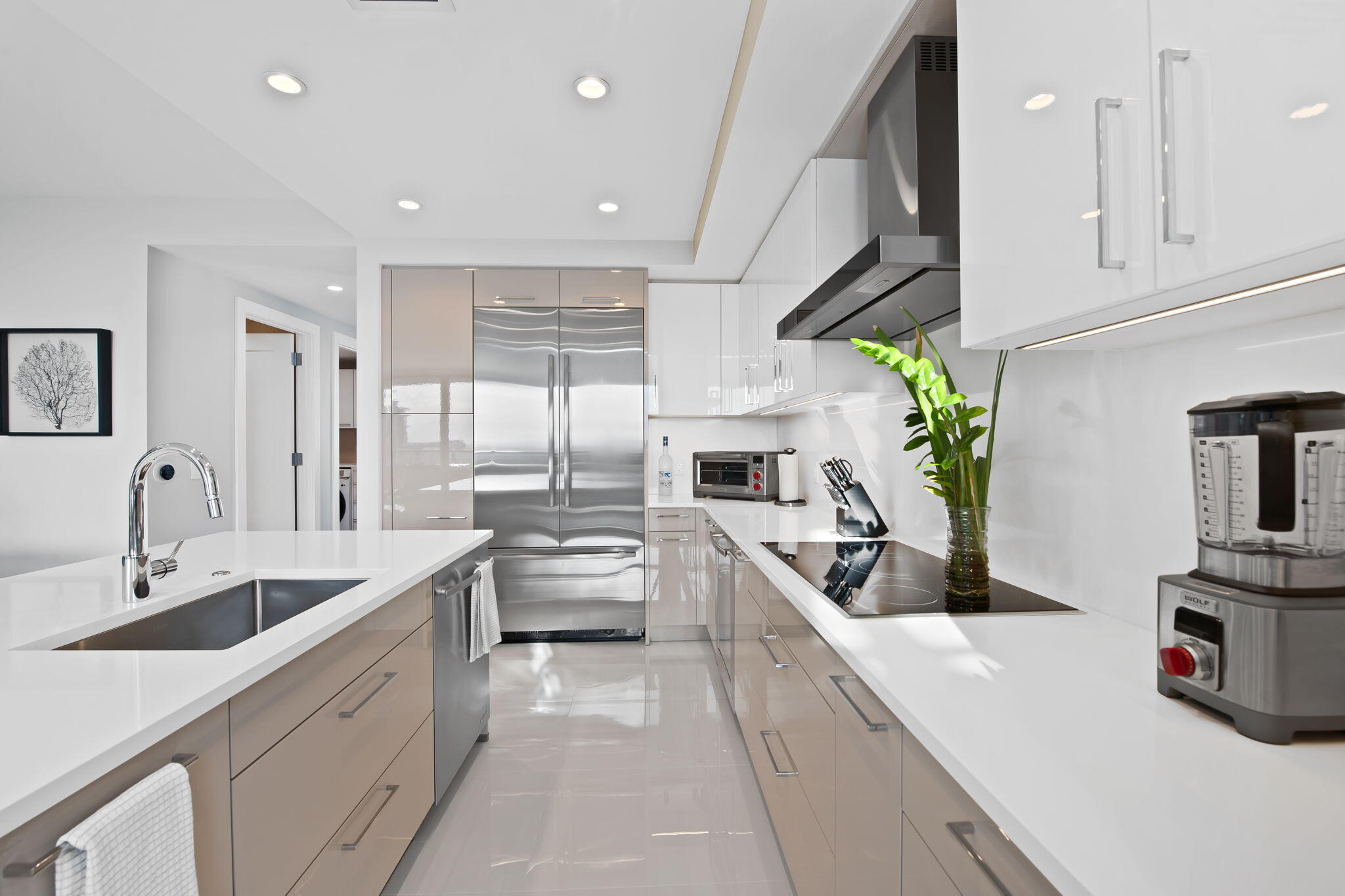100 LAS OLAS CONDO - Residential