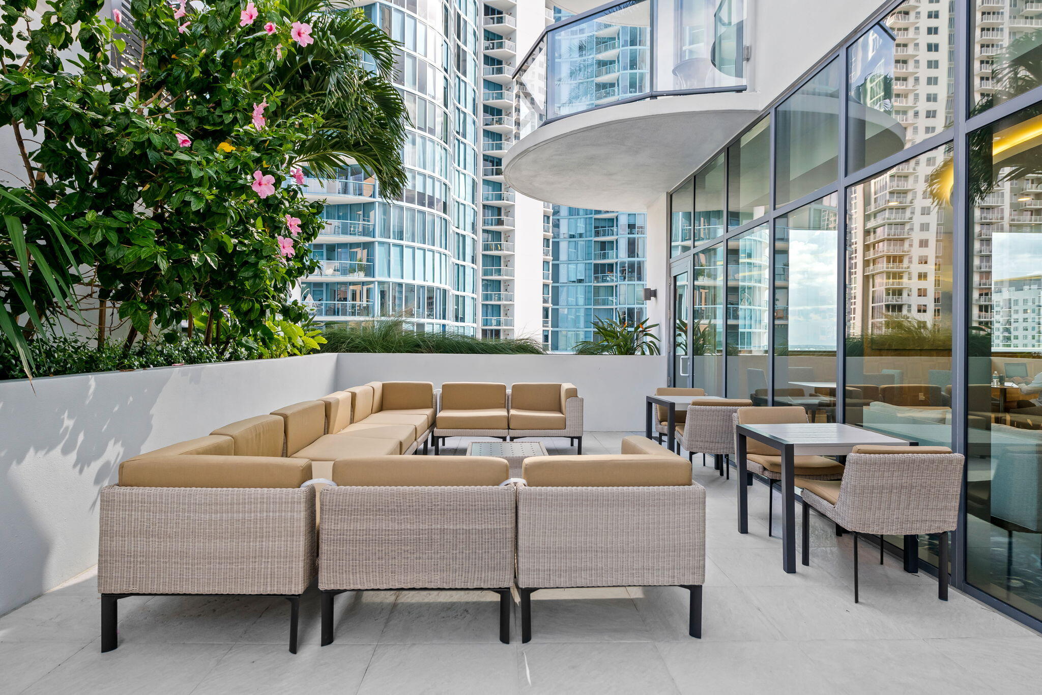 100 LAS OLAS CONDO - Residential