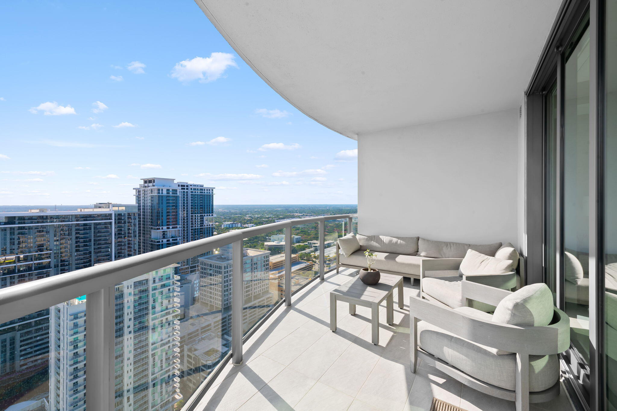 100 LAS OLAS CONDO - Residential