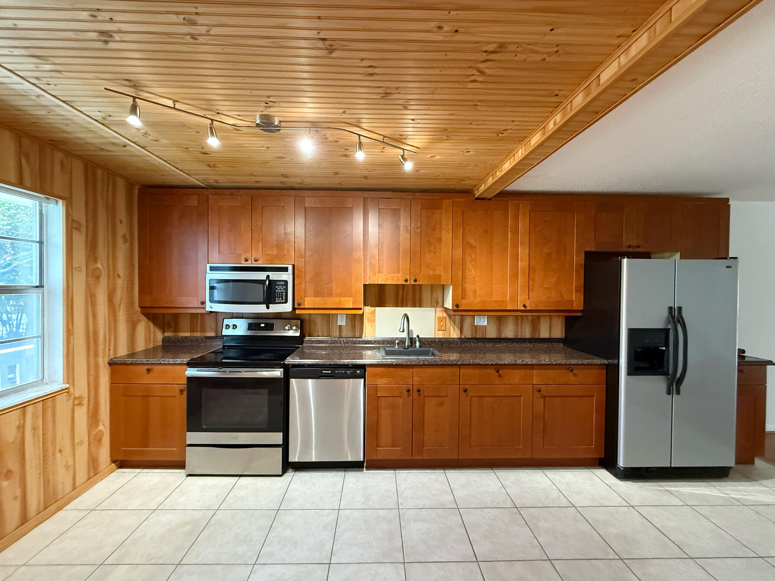 LAS VISTAS P-R IN INVERRARY - Residential