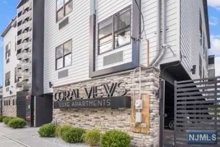 Brand new luxury apartment for rent! Be the first to live in this newly built building! Comes with off street parking! Secured building with door system to enter building. Washer and dryer in units! Stainless appliances! small pets ok (dogs/cats) !