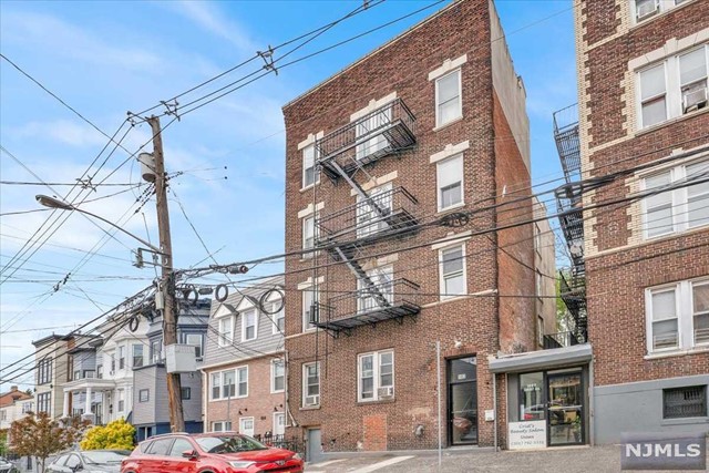 Welcome home to this freshly renovated studio & 1 bath apartments on Congress St in the Heights. Unit features finished hardwood floors, a brand-new kitchen and brand-new bathroom. It's conveniently located close to a bus stop that can take you to Port Authority or Journal Square Path. There's a laundromat just a block away, a supermarket within walking distance, and a convenient store right across the street. The commute to Port Authority takes about 24 minutes by bus. All utilities are included except for electric, cable and Wi-Fi. Move-in ASAP!