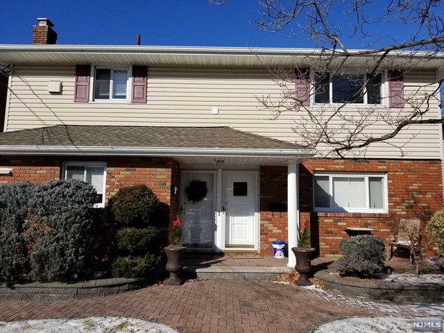 SPACIOUS AND CLEAN 2 BR 1 BATH UNIT IN 2 FAMILY HOUSE. Clean, Quiet , Large 5 Room Apartment, with Great Sunset Views 2 Bright bedrooms, Large Living Room, 1 bath, wall to wall carpet, Washer and Dryer in Unit , Walk to NYC Transportation, 2nd Floor unit of 2 Family House. Tenant pays gas and electric. Plenty of Street parking. NO PETS