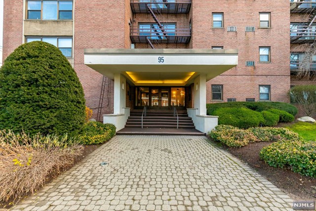 Welcome to the Chateau - a lovely mid-rise building in charming Rutherford within walking distance to the train and the bus to the city is just steps from the building. It is also an easy walk to Park Avenue with excellent restaurants and shopping. The rental is located on the top (5th) floor of this elevator building with fabulous views of NYC skyline. This spacious unit comes with 1 assigned parking spot and the building offers storage in the basement, as well as washers and dryers. Come and view this lovely apartment and you are sure to fall in love with your new surroundings. Available for immediate occupancy.