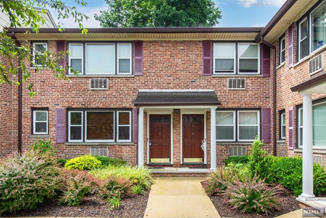 Amazing opportunity- Welcome to Kathleen Gardens. Beautiful courtyard, well maintained community and great location! Features include: updated kitchen with stainless steel appliances, one large bedroom and all large rooms. Oversized living room with breakfast/dining room & updated bathroom. 2nd floor living, hardwood floors, wall unit air conditioner, laundry onsite, private parking and lots of natural light. Great location: Minutes to downtown Verona and Montclair, restaurants, park, shopping and perfect for commuting with DeCamp NYC Transit bus transportation.