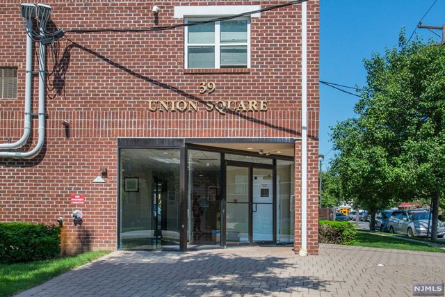 Welcome to see this beautiful unit (1072 SQFT) in a convenient location and within walking distance to NY Buses/Trains and Hackensack Hospital. The unit showcases entry foyer, combination living room and dining area, kitchen, master bedroom w/m.bath renovated and upgraded recently with jacuzzi / hot tub & a spacious walk-in closet. 2nd bedroom and 2nd full bath. Sleek hardwood flooring throughout. Central A/C, newer Air Conditioning Unit and hot Water heater, and more. Low HOA $278 includes 2 parking spots, one covered#18 & outdoor parking#40 etc., on site laundry. Move in ready.