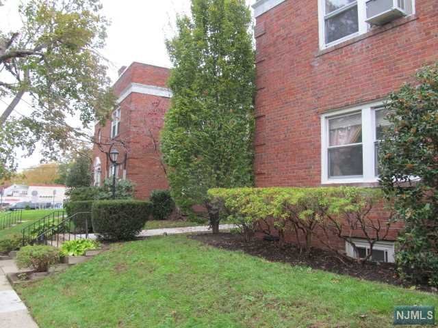 Easily the best value for a two bedroom Co-Op apartment in Teaneck. A spacious first floor corner unit with hardwood floors throughout. There are two entrances to this unit, one on Elm Avenue and one on Alma Terrace. The complex has a quiet central courtyard and is a one minute walk to Cedar Lane and public transportation. Free storage is available in the basement. Easy walking distance to Stop N Shop, Cedar Market, Cedar Lane Cinema, IHOP, Valley National and Chase Bank, many restaurants and specialty shops. Since there aren't any ownership occupancy requirements, the unit can be purchased and rented immediately.