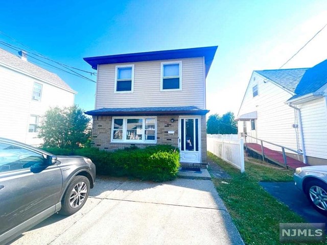 Home for rent with parking for 2 cars convenient to all forms of transportation.