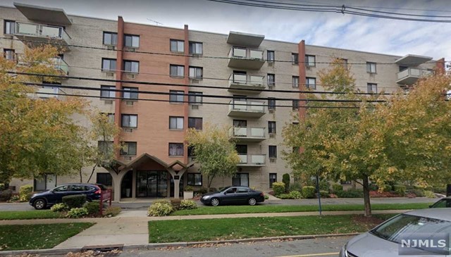 RECENTLY UPDATED & SPACIOUS 1 BEDROOM COMPLETELY RENOVATED APARTMENT. THIS UNIT IS ON THE 2nd FLOOR AND FEATURES AN UPDATED GALLEY KITCHEN W/DISHWASHER, SEPERATE DINING AREA, LARGE LIVING ROOM (12 x 18), BEDROOM (12x16) WITH LARGE CLOSETS, AND A FULL BATHROOM. ADDITIONAL FEATURES INCLUDE BEAUTIFUL NEW CARPETING THROUGHOUT THE UNIT, WALL UNIT AC, INTERCOM SYSTEM, ELEVATOR, WASHER/DRYER ON PREMISES, ON SITE SUPER, AND 1 PARKING SPACE. NICE VIEWS FROM THIS UNIT. RENT INCLUDES EVERYTHING EXCEPT FOR ELECTRIC. CENTRALLY LOCATED IN HACKENSACK AND A STONES THROW AWAY FROM HACKENSACK HOSPITAL & NYC TRANSPORTATION.