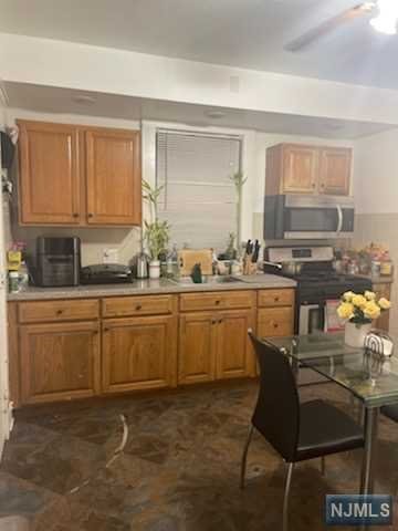 Spacious 2-bedroom, 1 bathroom with hardwood floor throughout the apartment. Prime location, one min walking distance to the bus stop and shopping centers in Bloomfield. Easy commute to NYC. Apartment will be fully cleaned and ready to move in. The rent includes 1 parking spot. This apartment won't last!