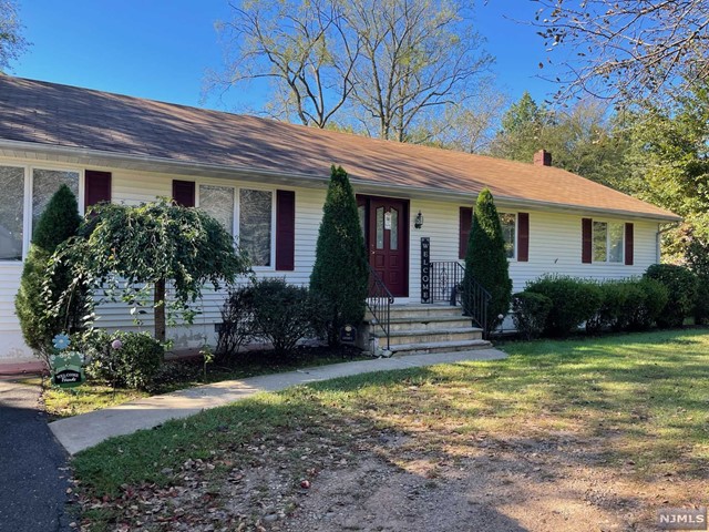 LARGE RENTAL IN A GREAT LOCATION! Convenient location, short distance off of Garden State Parkway exit 168 and Route 17. A commuter's dream! 3 bedroom, 1 full bath, ranch style home. Oversized living room and open kitchen to dining room. Brand NEW central AC system, finished basement, and freshly painted throughout. Extremely large yard, tenant has full use. Min 1 year lease, tenant is responsible for lawn maintenance, snow removal, utilities, tenant insurance, and first $100 of each repair and shall be responsible for 100% of any plumbing clogs.